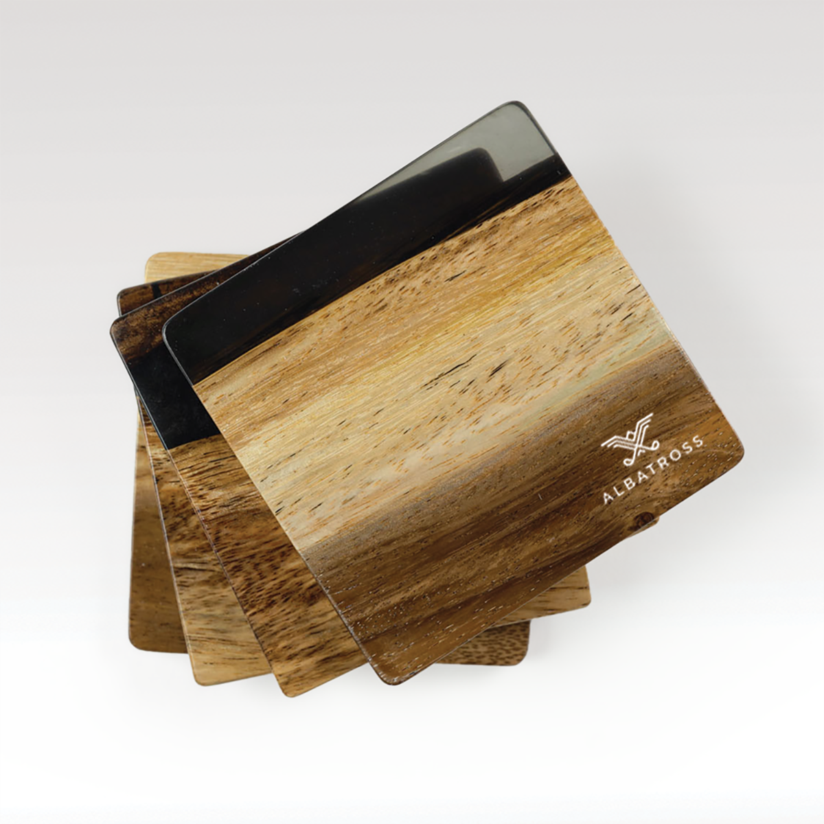 MW-COASTERTRANSLU-BK_Set_Web_2025